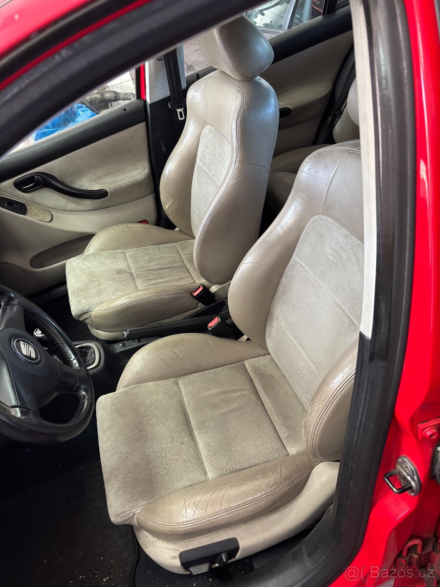 Prodám Seat Leon 1.8t 4x4 Topsport - 6