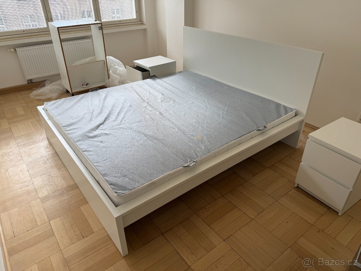 Bila postel MALM 180x200 - 6