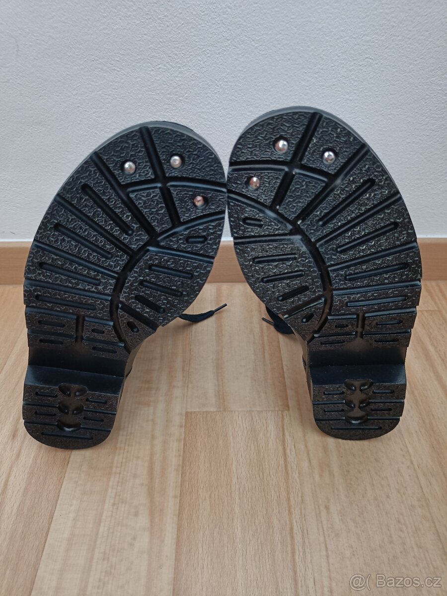 Boty kanady 42 - 6