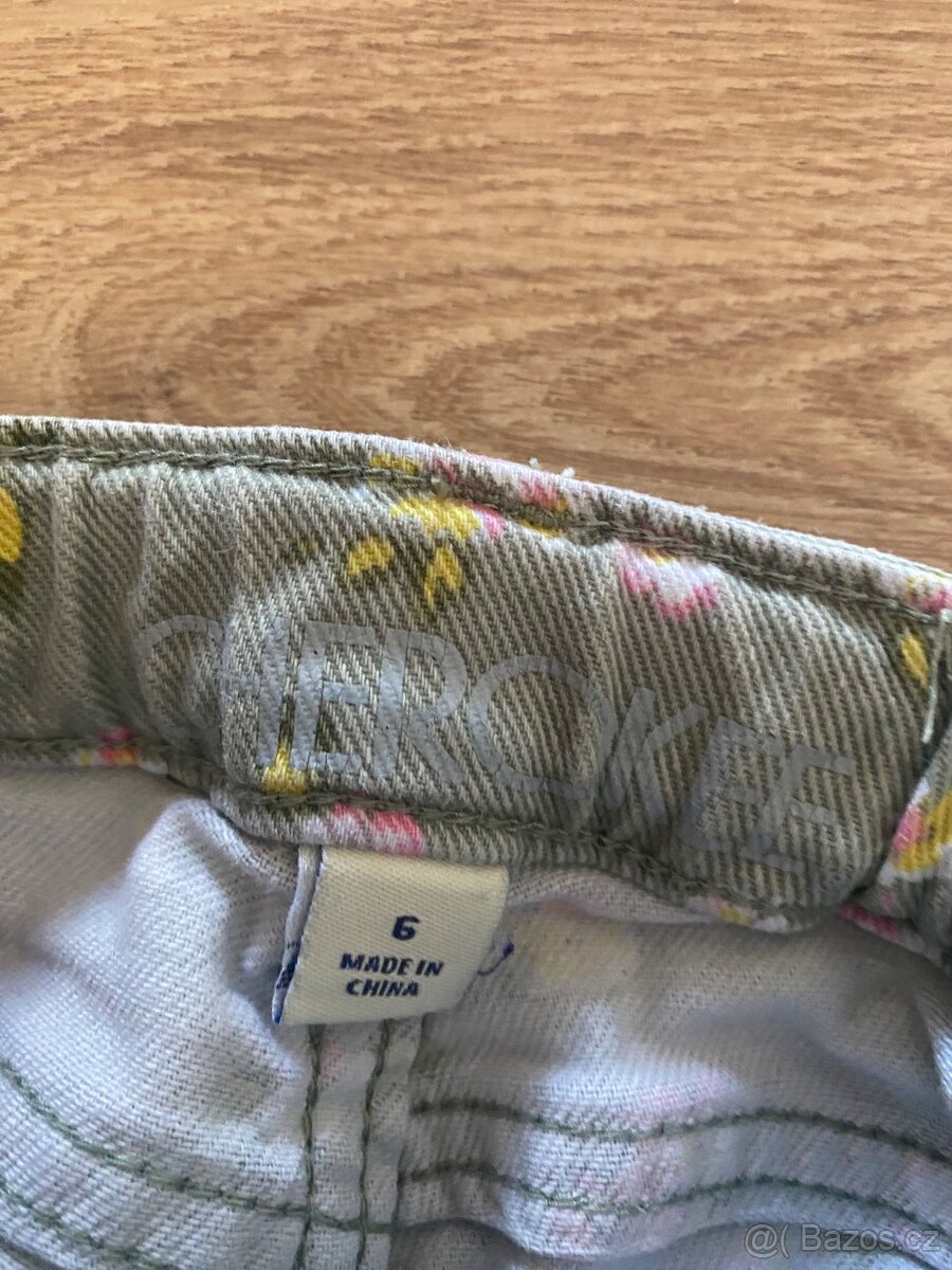 Krásné kytkovane dětské džíny - 6