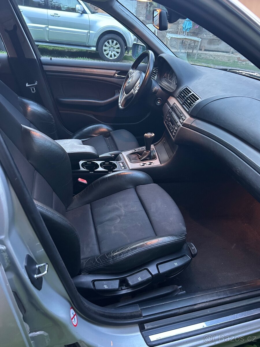 BMW e46 330i touring - 6