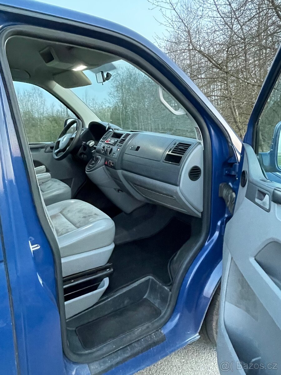 Volkswagen Transportér T5 - 6