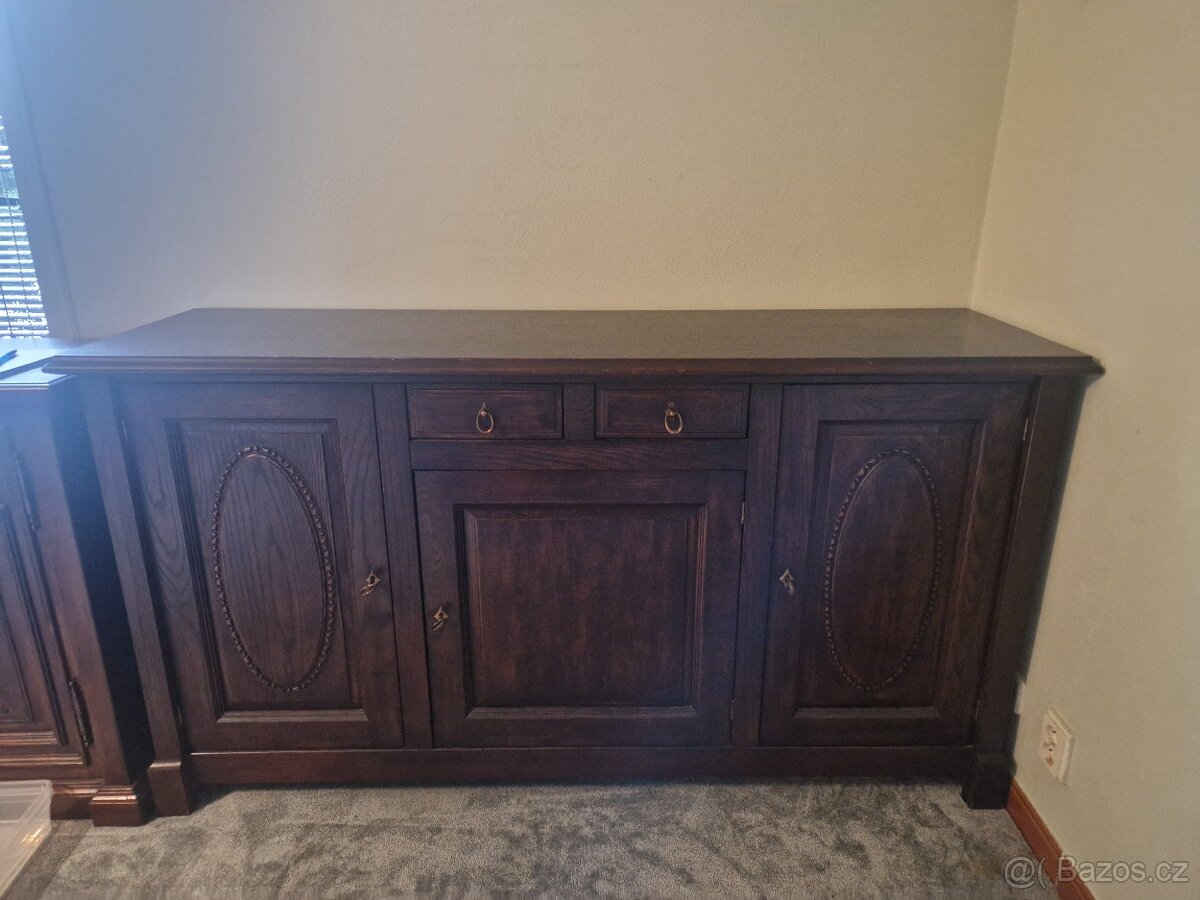 Starožitný nábytek - 6