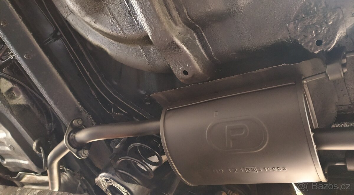 Prodám Honda Jazz II 1.3 i-DSI 2004 benzín - 6