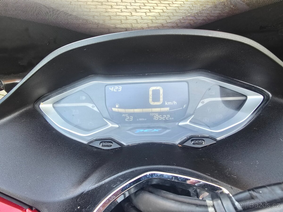 Honda PCX 125ccm 2022 - 6