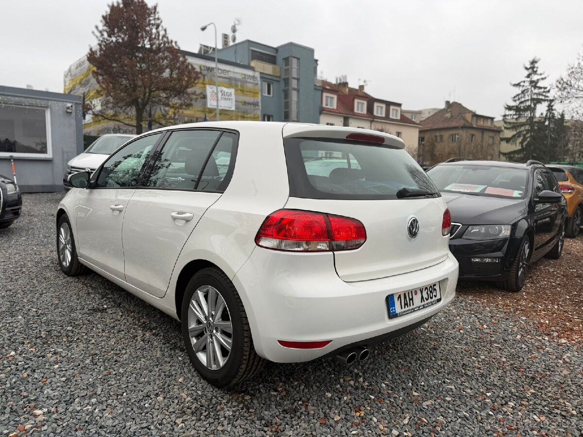Volkswagen Golf 6 2.0 TDI 81 kW 2009
- 6