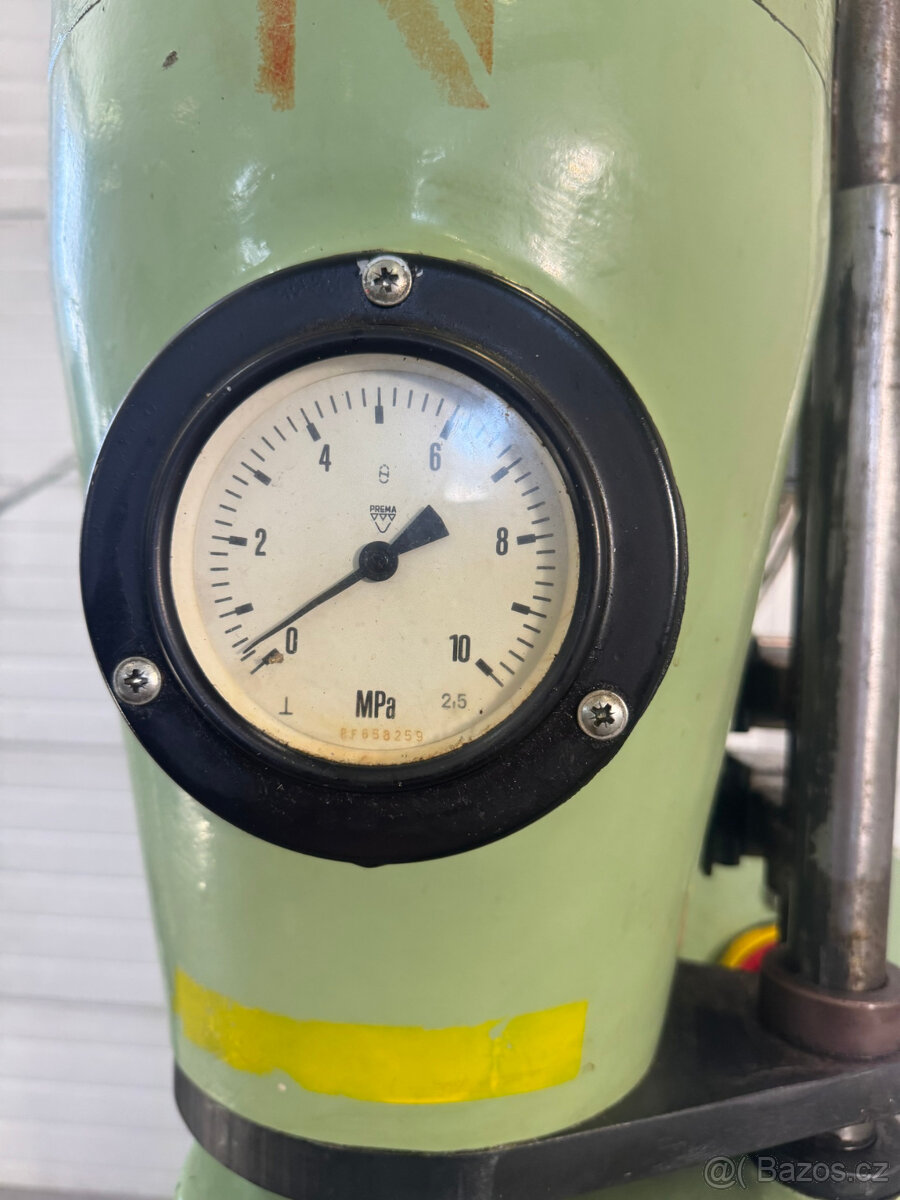 Hydraulický lis G4 - 6