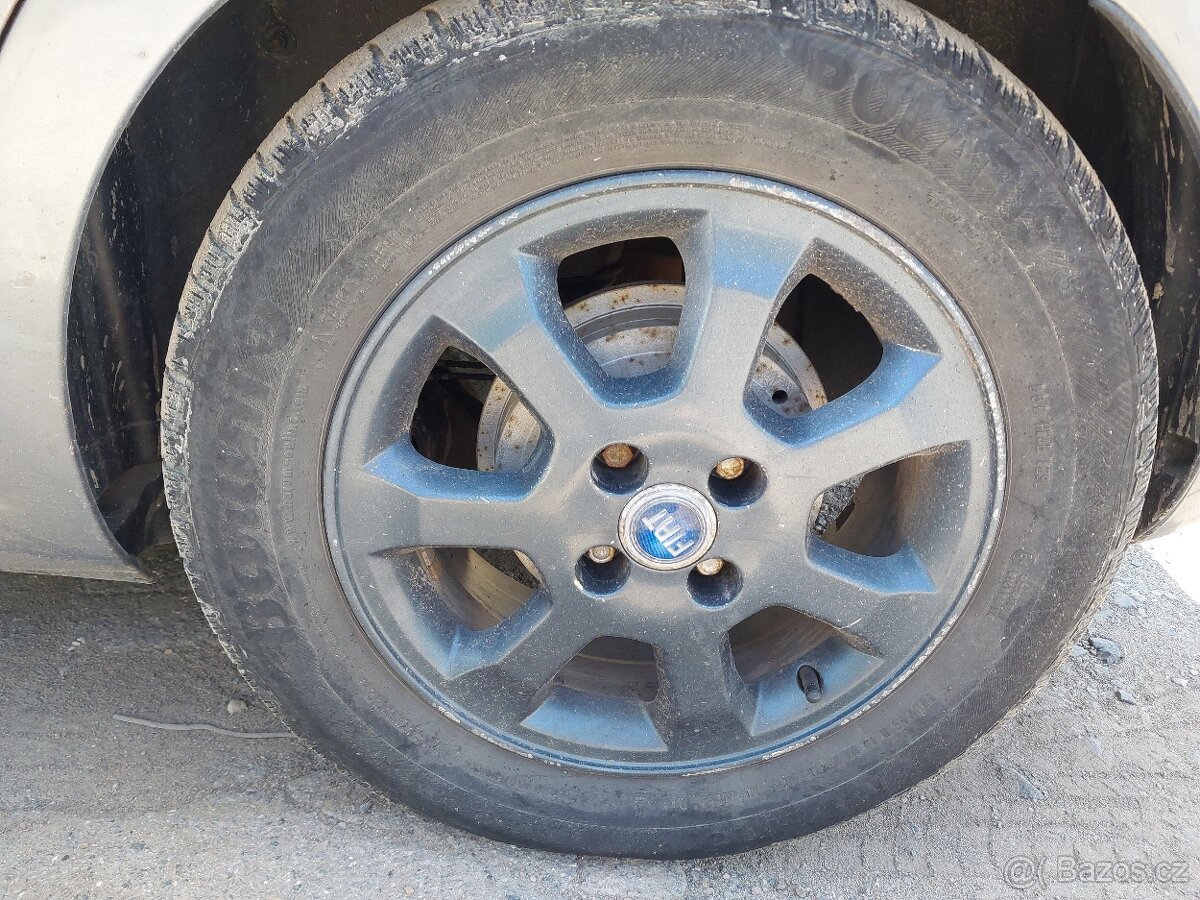 Fiat Punto Grande 1.2i - 6