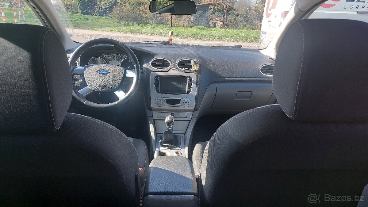 Ford Focus 1.6 TDCi 80kw rok 2009 - 6