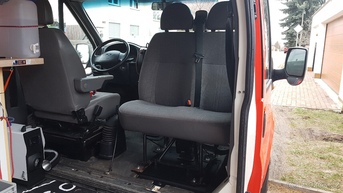 Otočná konzole Ford Transit a Ford Transit Custom - 6