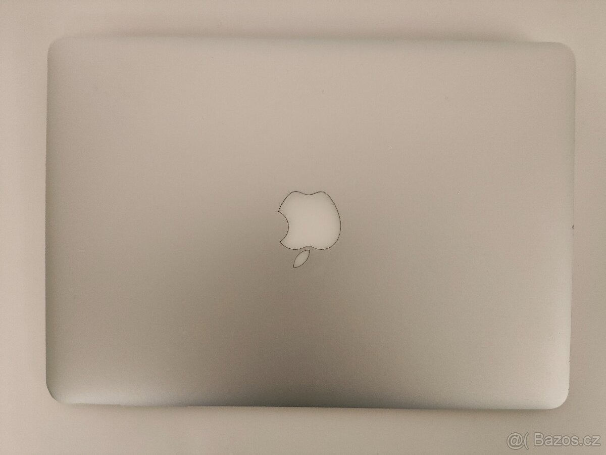 MacBook Air A1466 | i5 • 8GB • 128GB SSD - 6