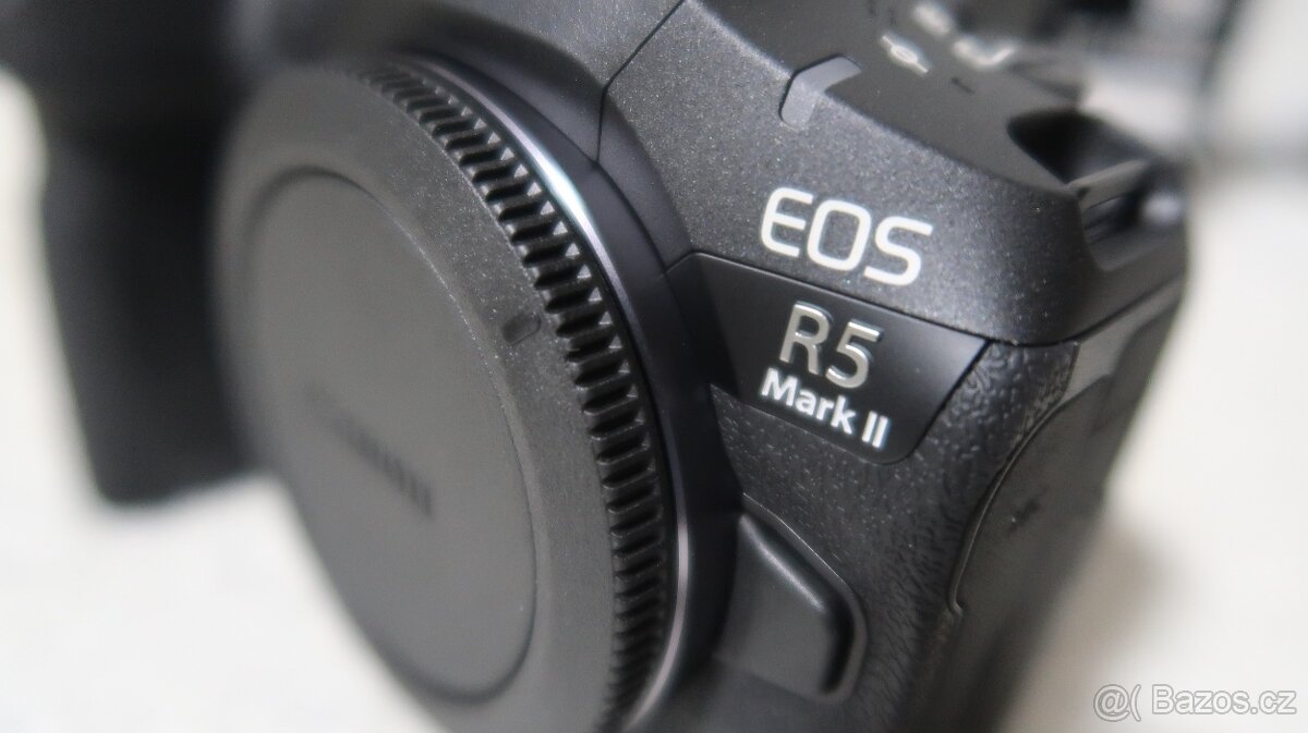 CANON EOS R5 mark II - 6