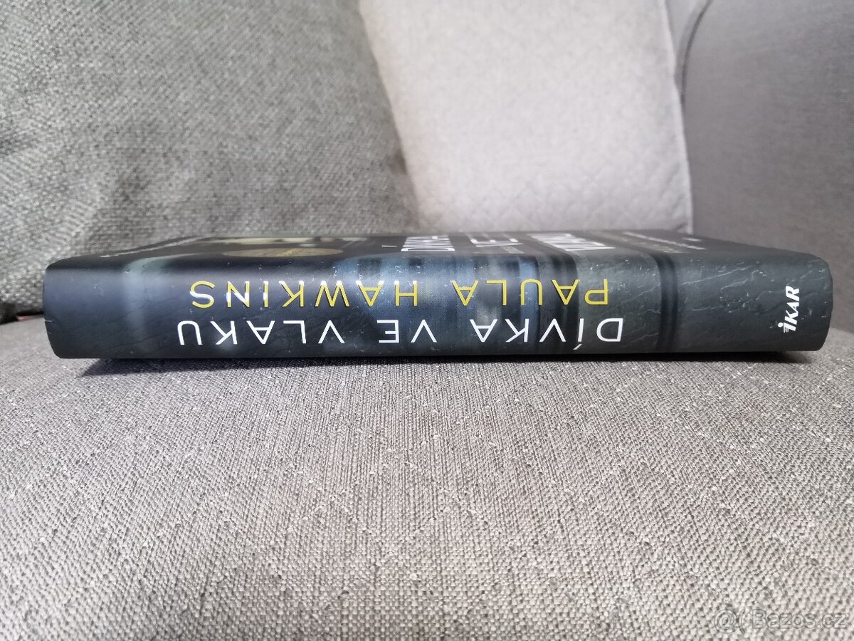 Dívka ve vlaku (Paula Hawkins) filmový přebal 2. vydání - 6