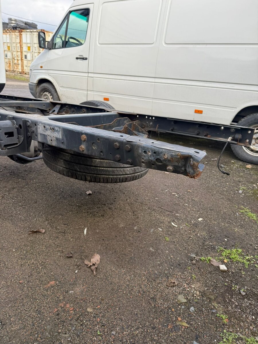 Iveco daily 35-180,twincab / šasi - 6