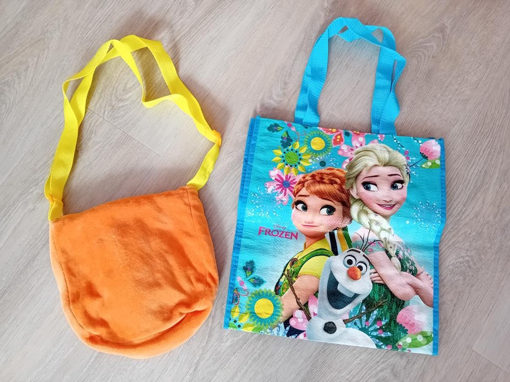 HEZKÉ DĚTSKÉ TAŠTIČKY S OBRÁZKY / zn.Disney / Frozen - 6