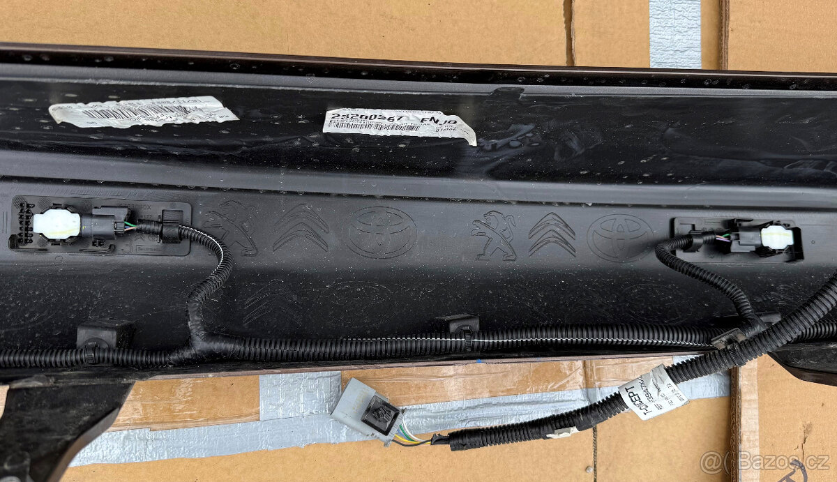 Zadní nárazník PDC parkovací senzory 9811639677 originál PSA - 6