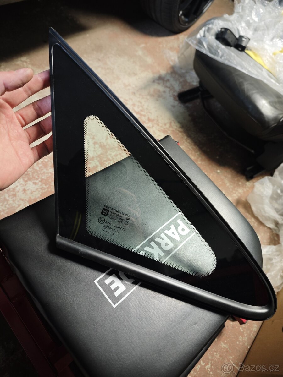 Opel Corsa D OPC zadní náprava/nárazník/okna - 6