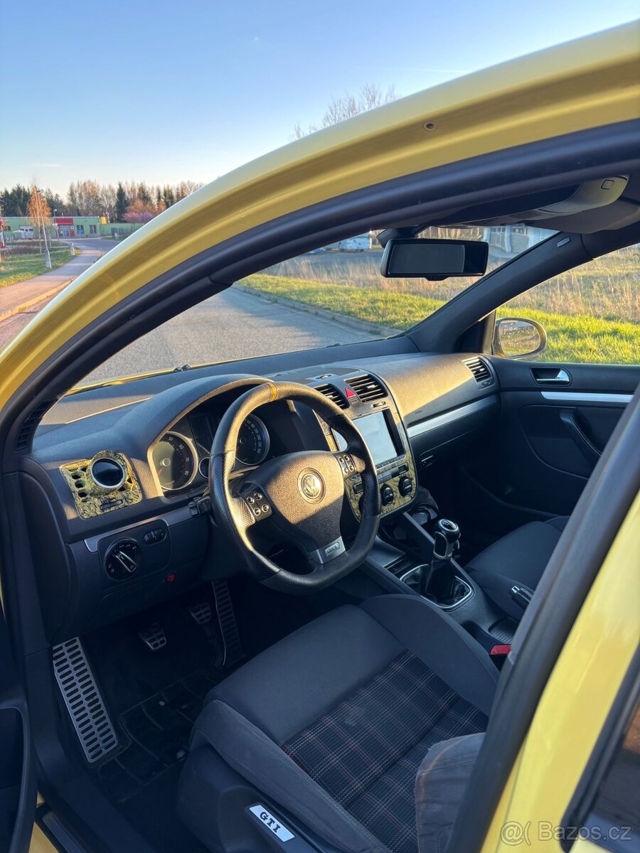 Volkswagen Golf 5 GTI - 6