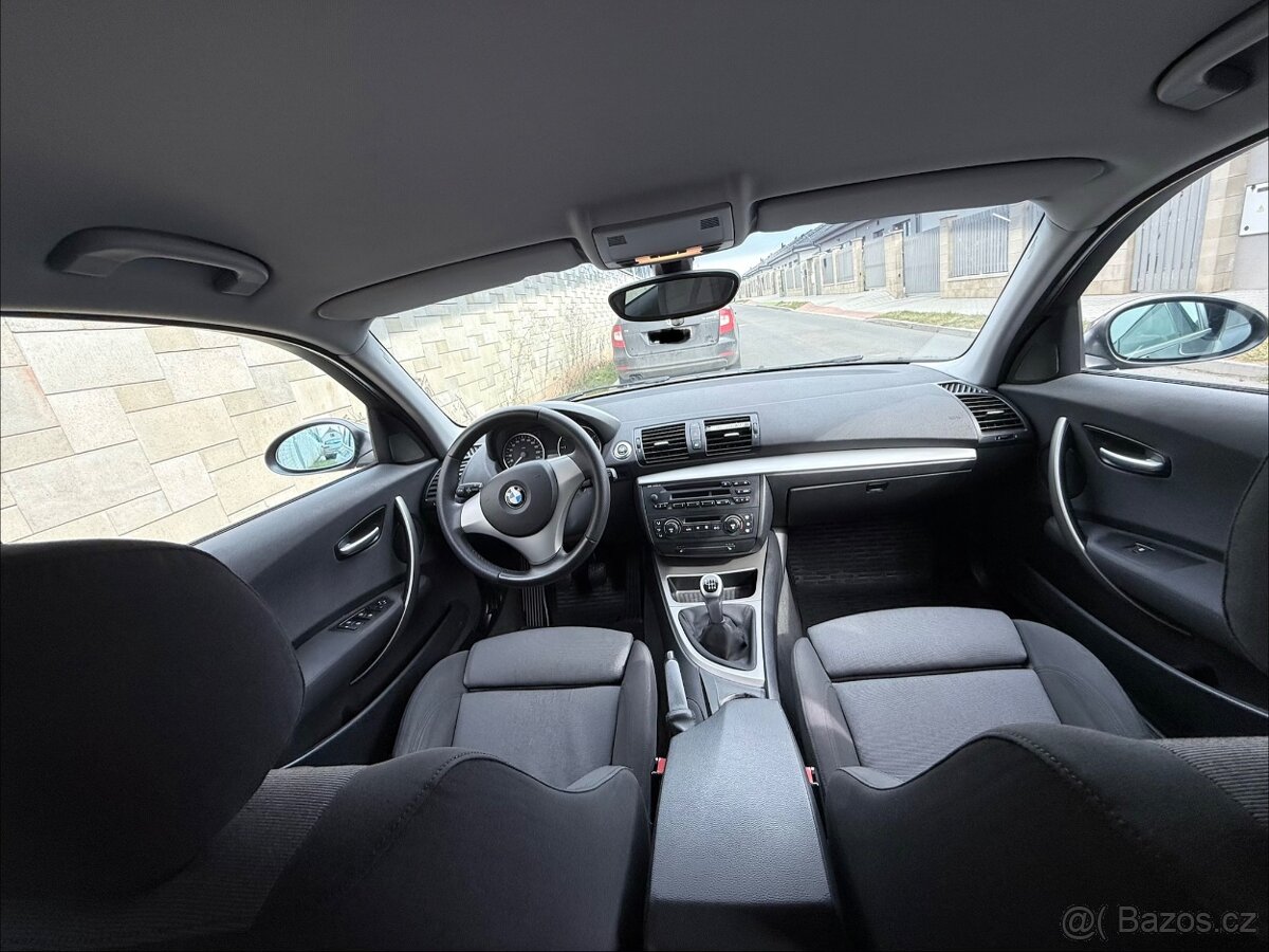 BMW E87 - 120D - 6