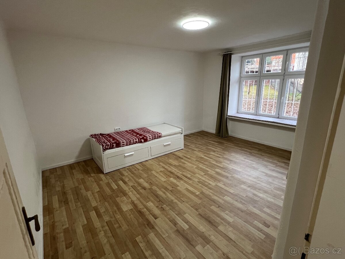 Pronájem bytu 2+kk 51 m² Klatovy, bez RK - 6