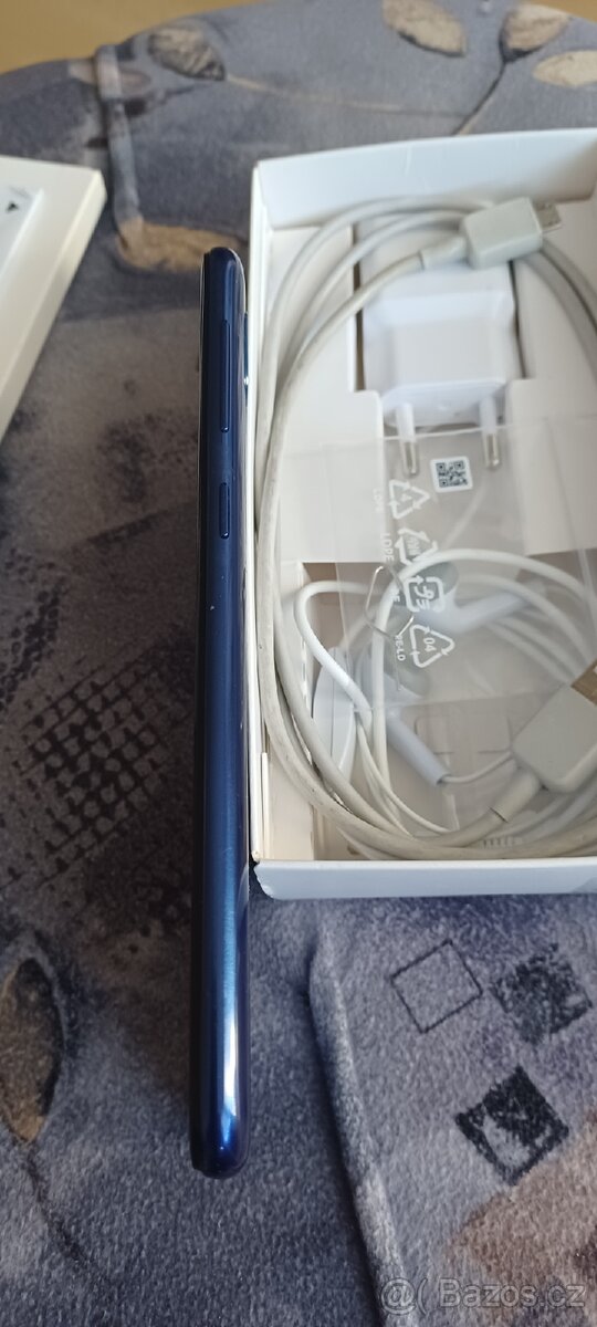 Samsung Galaxy A10 /32GB/ modrý - 6