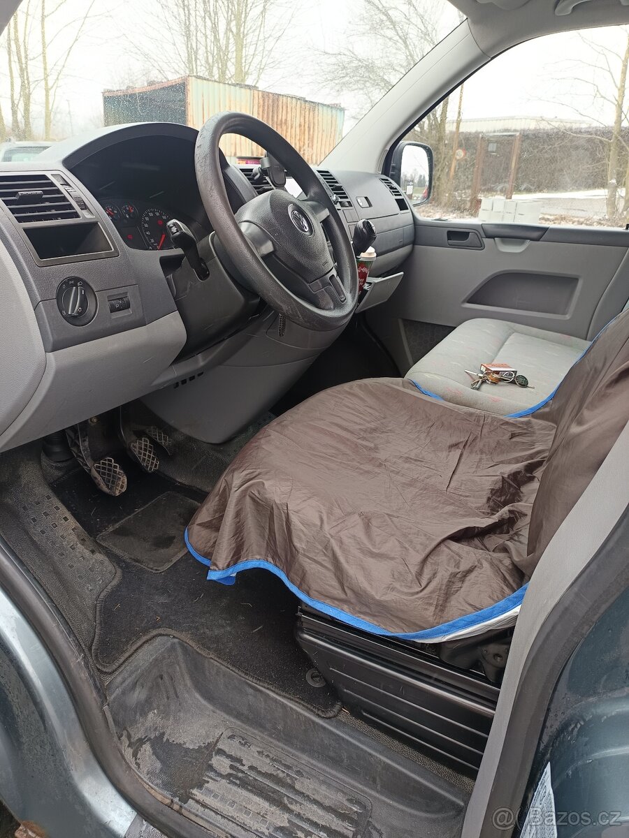 VW Transportér T5 9mist - 6