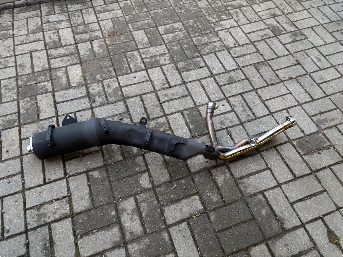 Nový výfuk DL 650 - 6