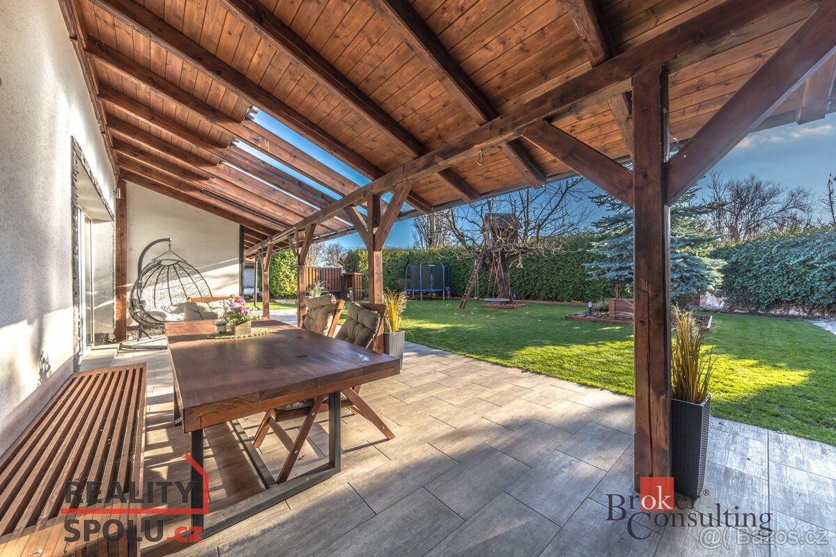 Prodej, domy/rodinný, 291 m2, U Rybníka 2/2, 25064 Zlonín, P - 6