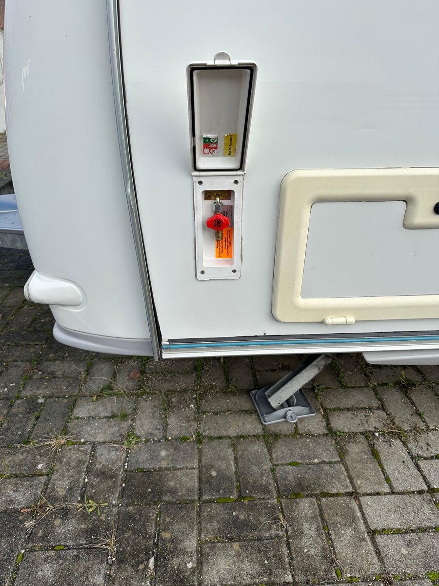 Plně soběstačný karavan FLEETWOOD SONATA MELODY - 6