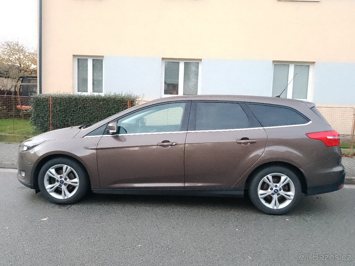 Ford Focus kombi benzin facelift 2016 165 tis km - 6