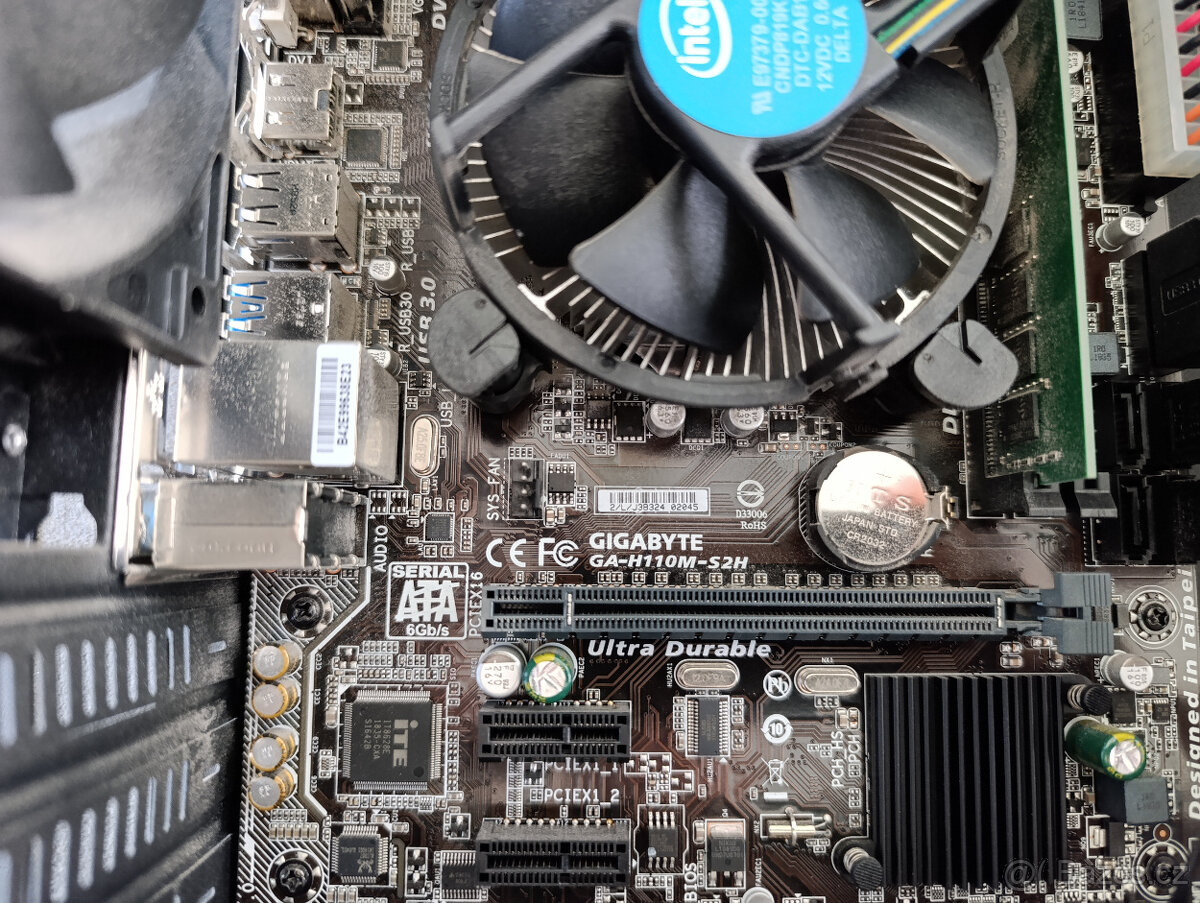 CPU Intel i3 - i5, SSD Disky, 4GB - 8GB RAM CoolerMaster + - 6
