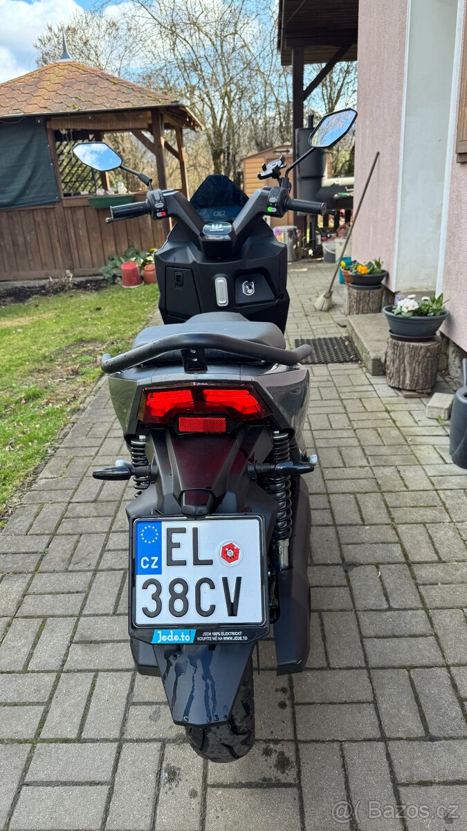⚡ Horwin SK1 – elektrický skútr, r. 2023, pouze 420 km - DPH - 6