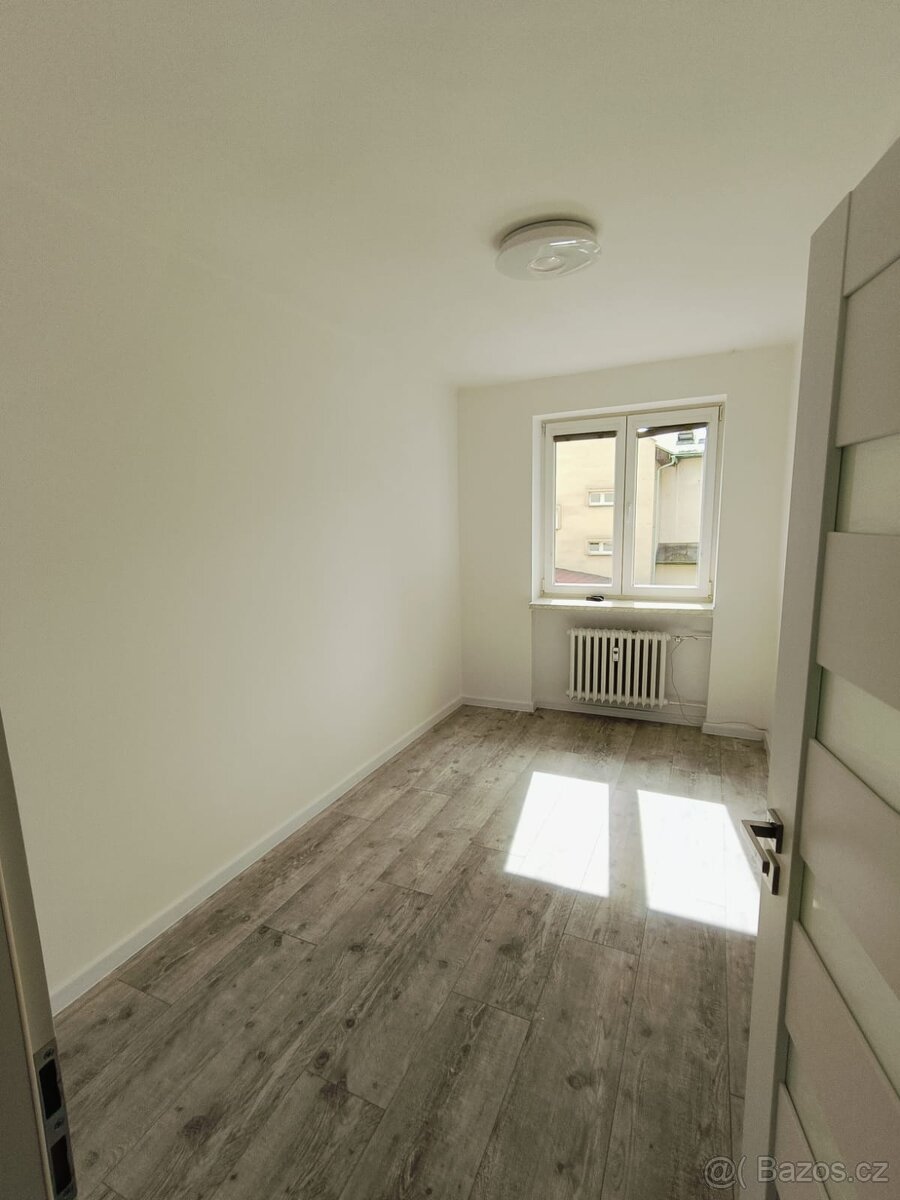 Pronájem 3+1 v centru Českého Těšína - 6