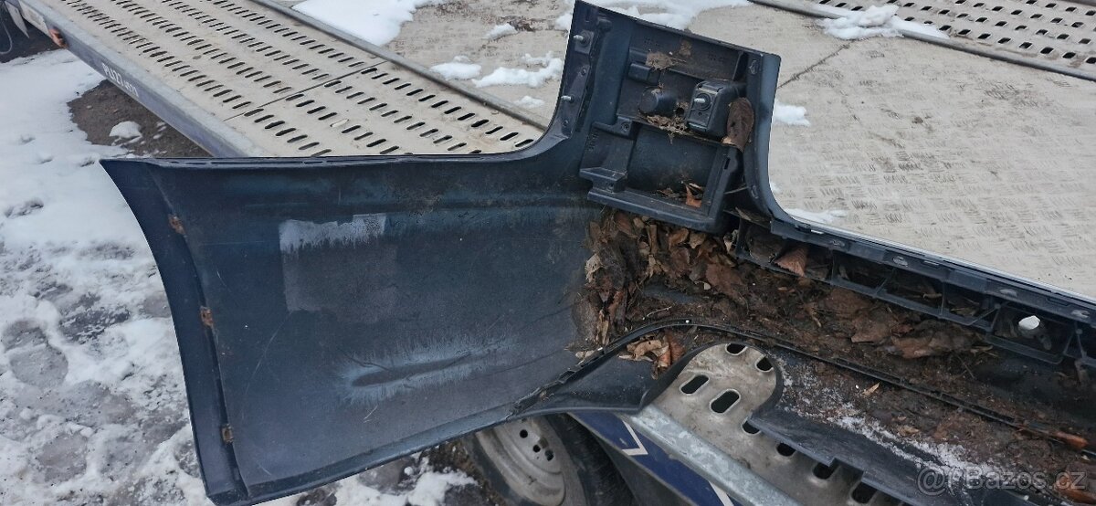 Zadni naraznik Audi A6 4F avant facelift - 6