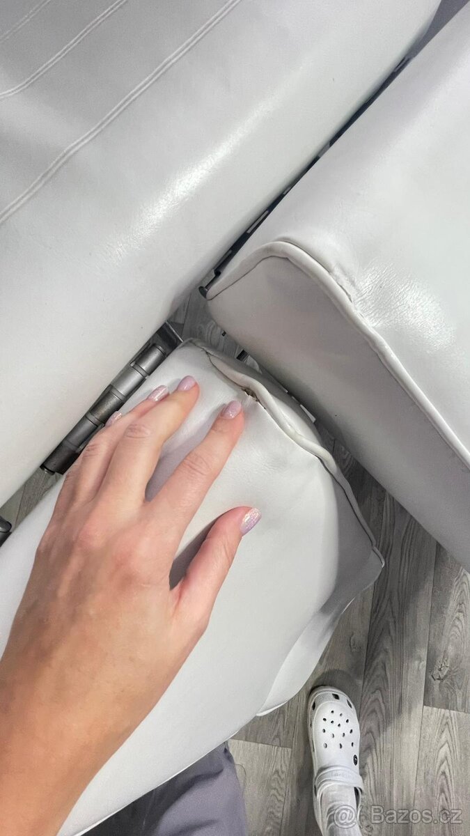 Pedikérské křeslo. - 6