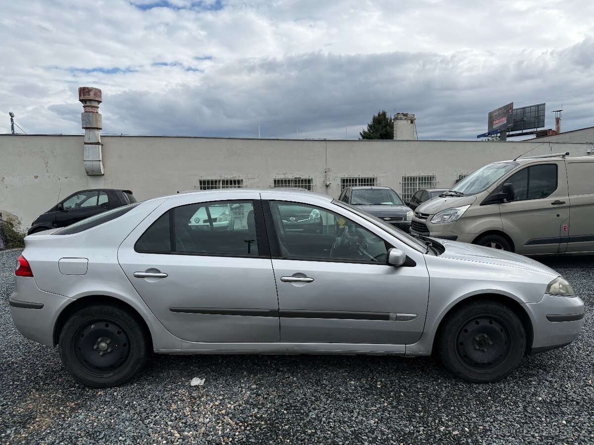 Renault Laguna 1.9 DCi 88KW - 6