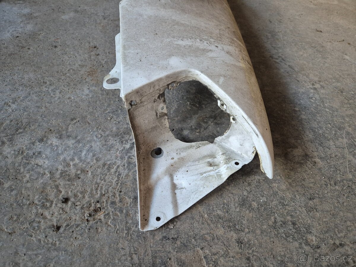 Pravý přední blatník MB SL R129 - 6