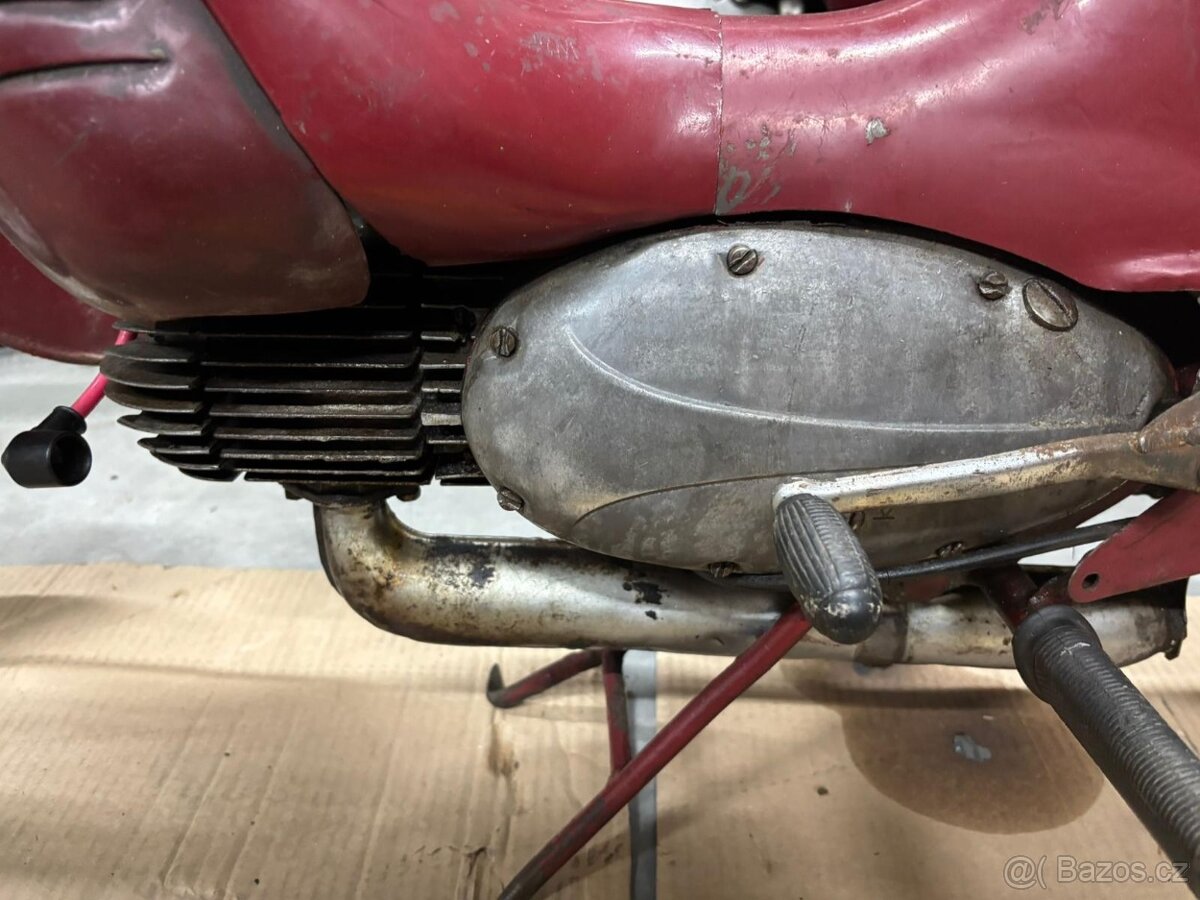 Jawa 555 - 6