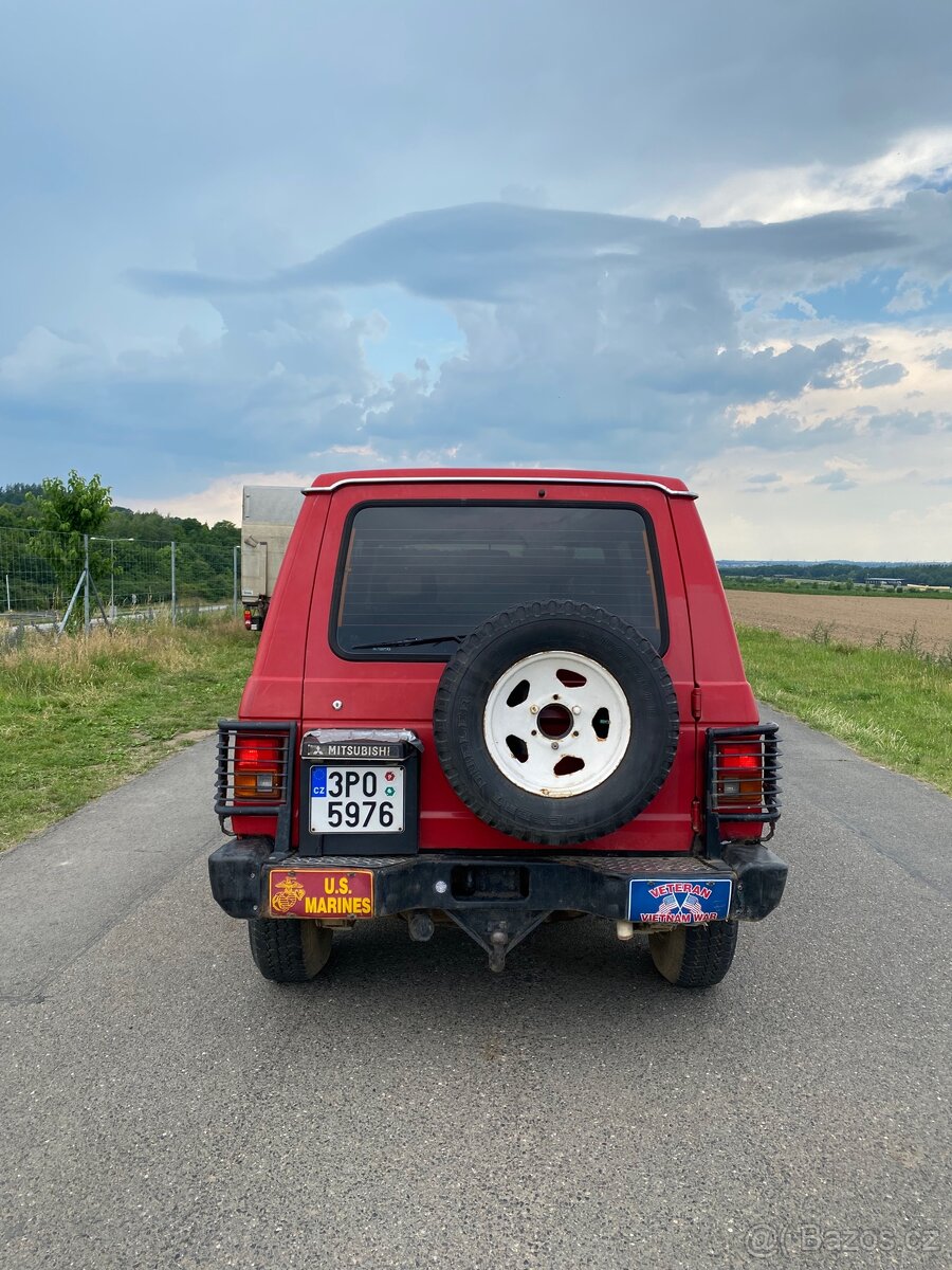 Mitsubishi pajero I - 6