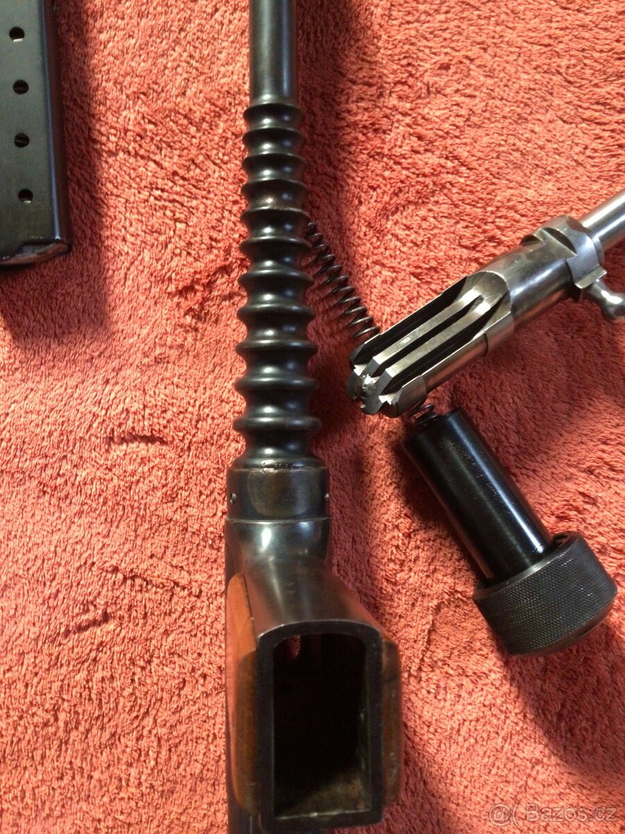 Ww2 znehodnoceny samopal - 6