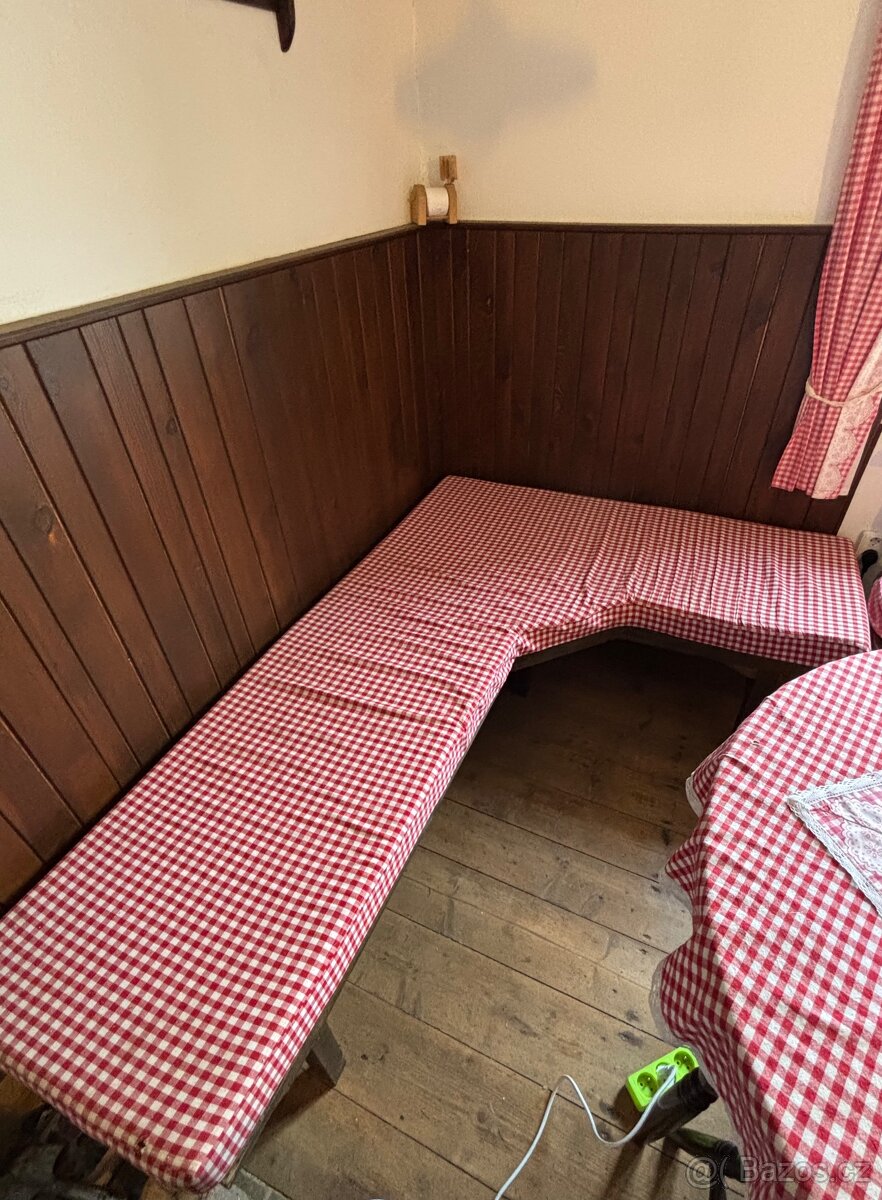 Jídelní stůl se židlemi Retro - 6