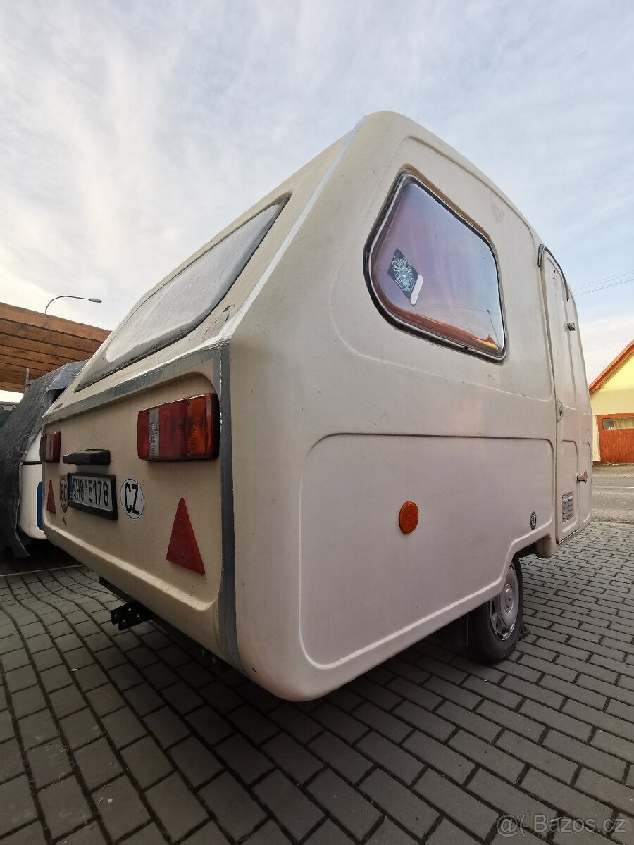 Polsky karavan N126, Polak N126, Lednice, Naftové topeni - 6