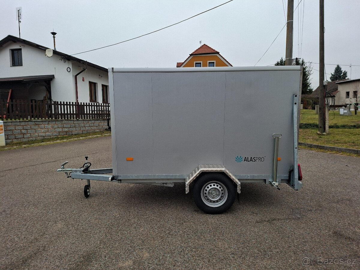 izolovaný skříňový přívěsný vozík - 6