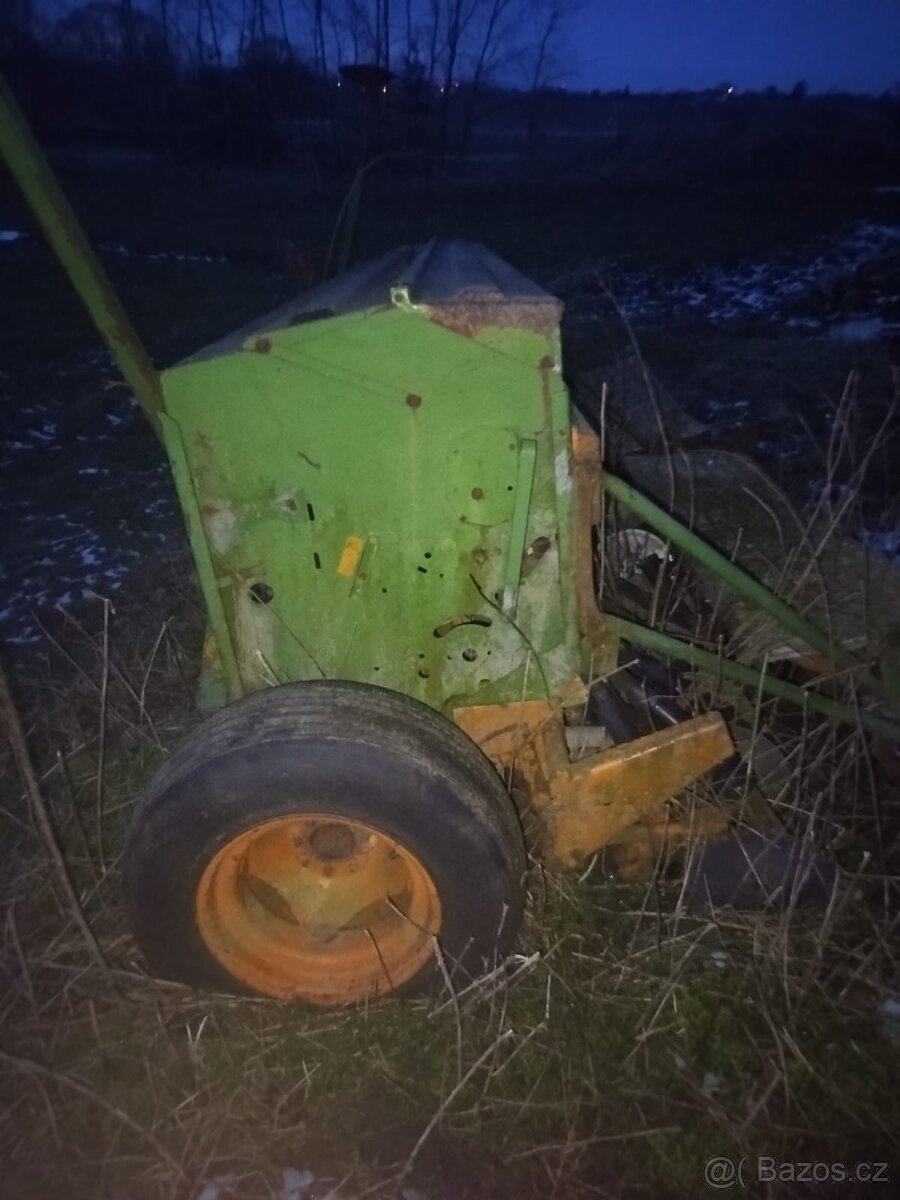 Amazone D8-40E sečka na nahradí díly - 6