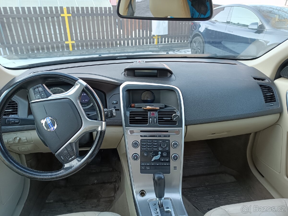 Volvo XC 60 - 6