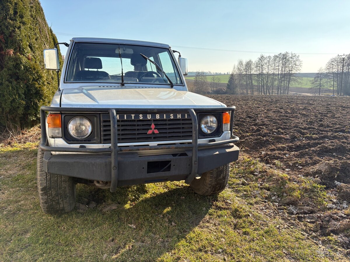 Mitsubishi Pajero - 6