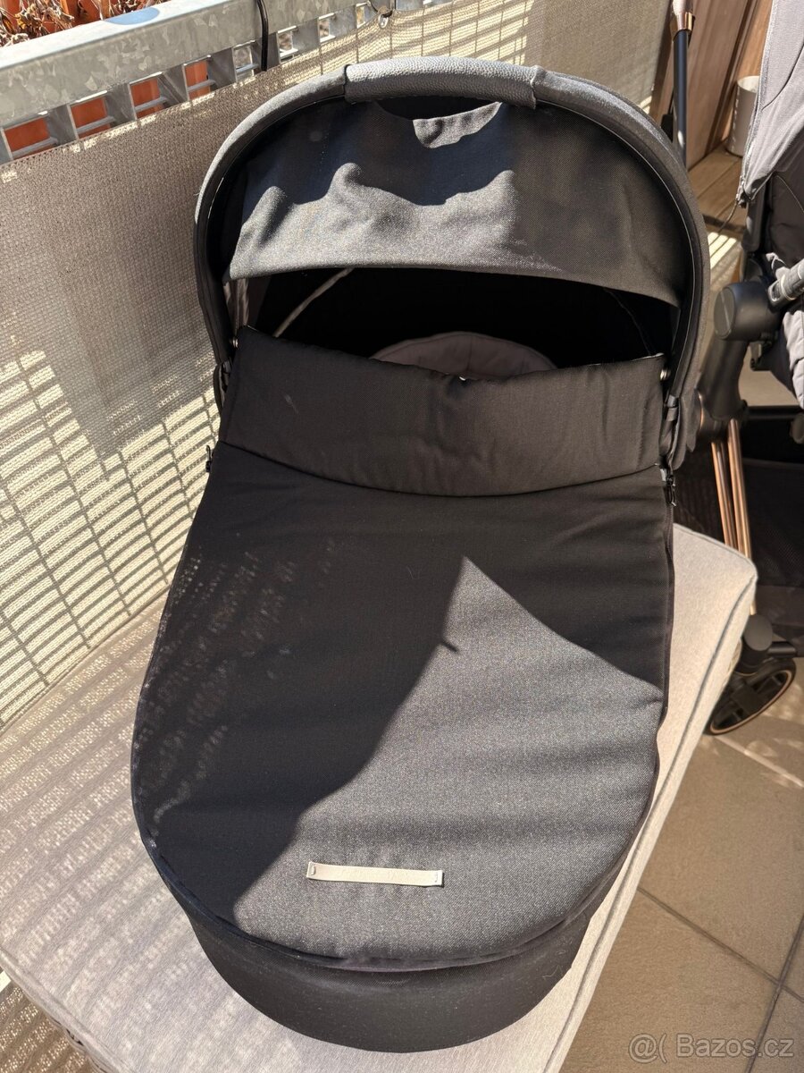 Černý Cybex priam 2021 - 6