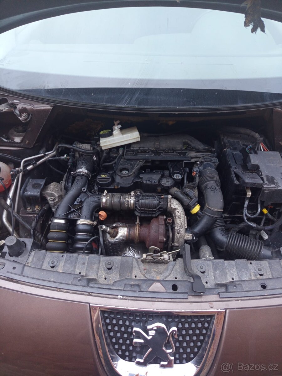 Peugeot 3008 1.6 d - 6