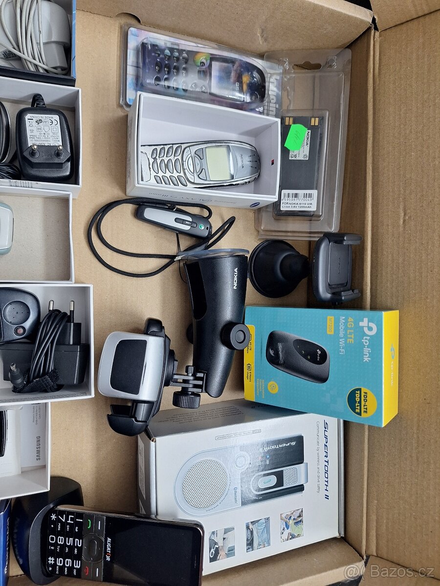 prodám mobily a příslušensti - 6