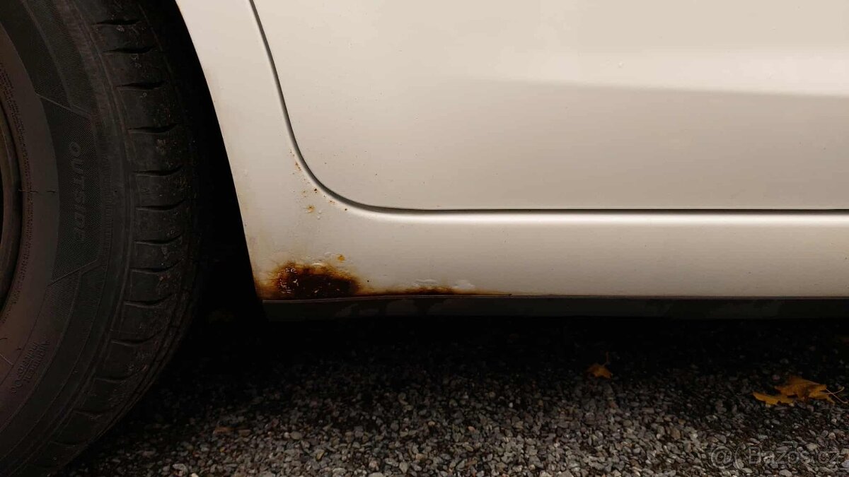 Ford Focus kombi 1,6 - 6